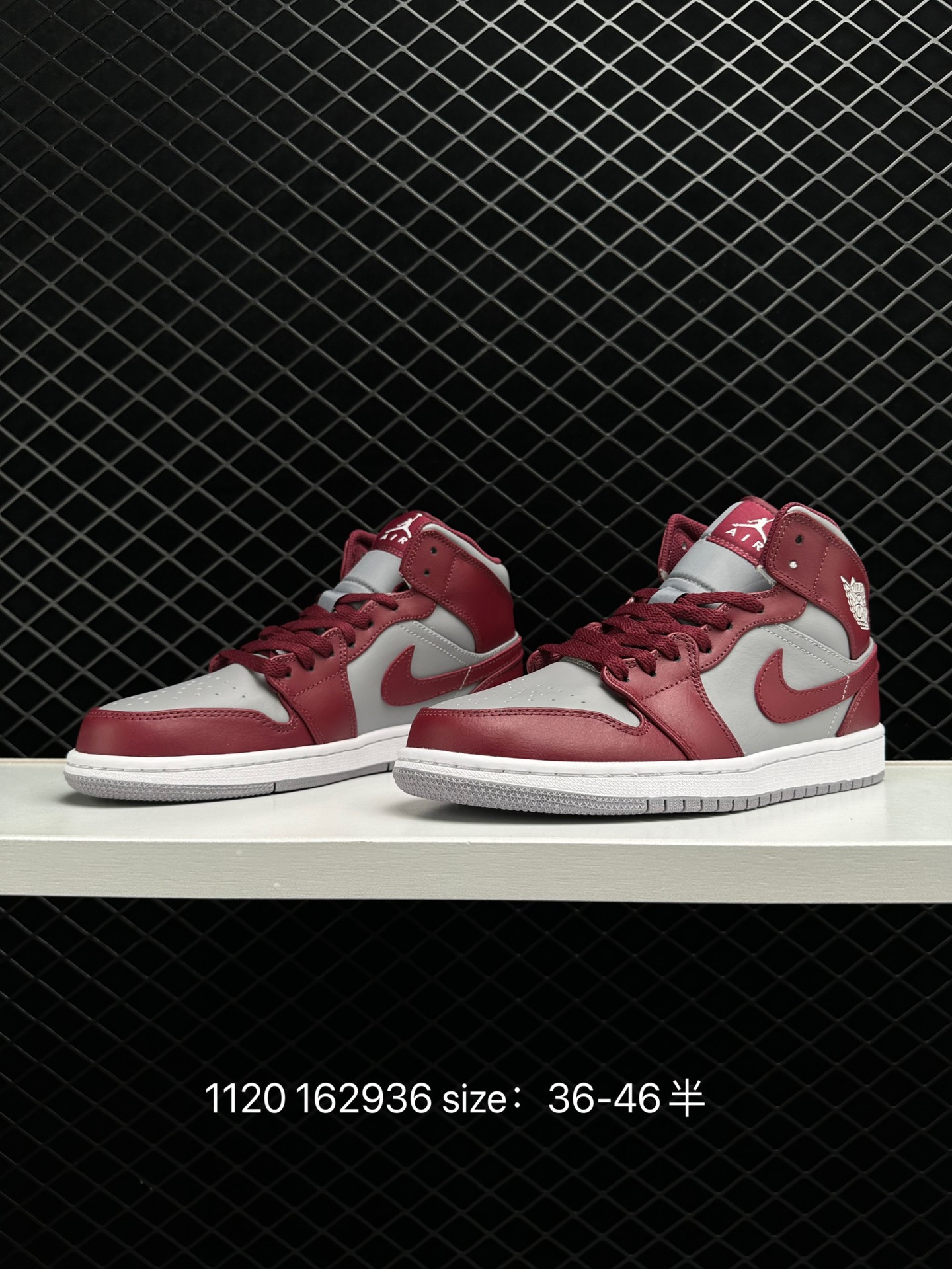 Air Jordan 1 Mid“Light Smoke Grey”